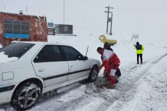 بارش برف در گردنه گیان تفرش