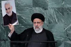 خادم حرم ایران