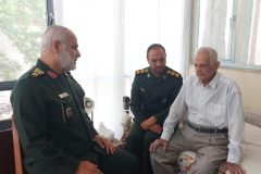 پدر شهیدان از حسرت شهادت گفت