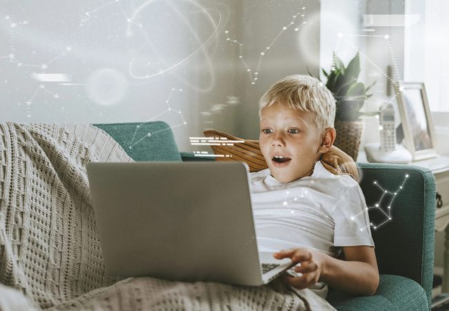 کودک و رسانه، کودک و حیا؛ دو مسئولیتِ فراموش‌نشدنی جامعه امروز